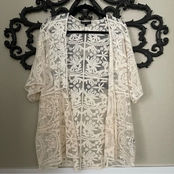 Knapp Studio Ivory Lace Kimono Cardigan Size S (but roomy) - Picture 3 of 13
